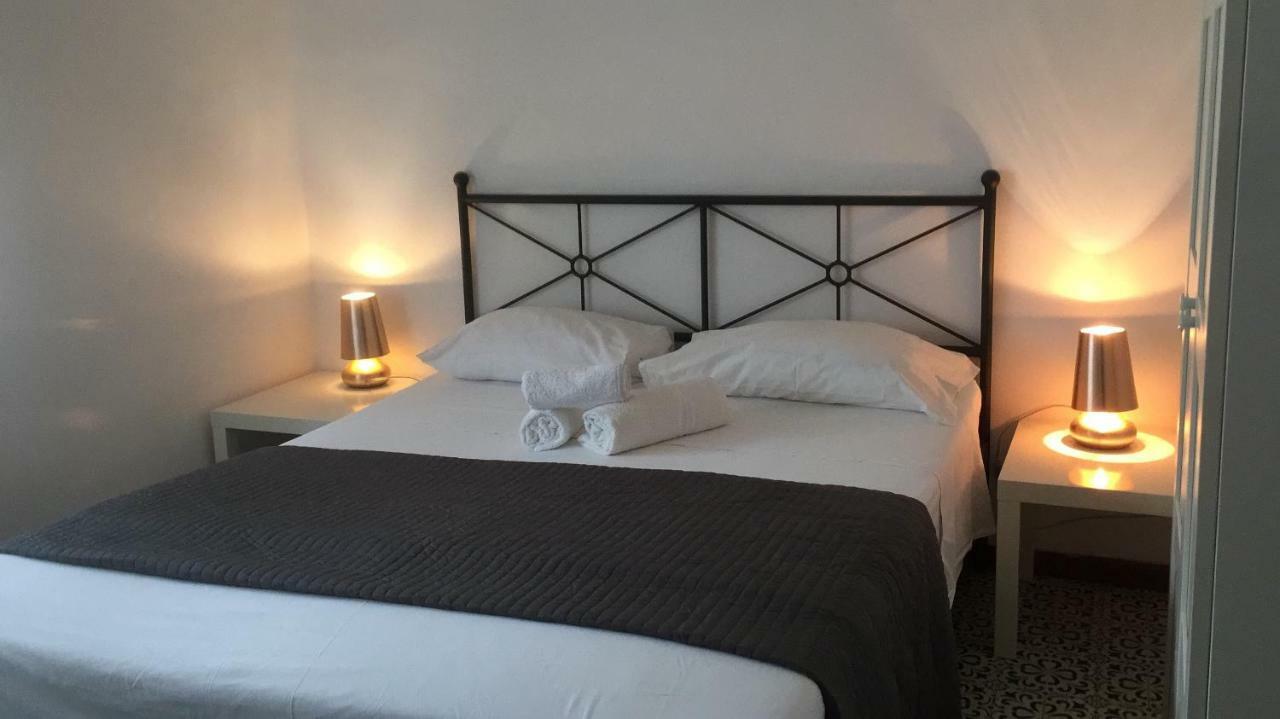 A Casa Di Giuseppe 2 Bed and Breakfast Carini Buitenkant foto